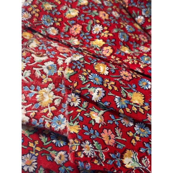 Fabric Floral Red Blue White Green Quilting Sewing Arts Crafts Remnants VTG - Picture 6 of 16